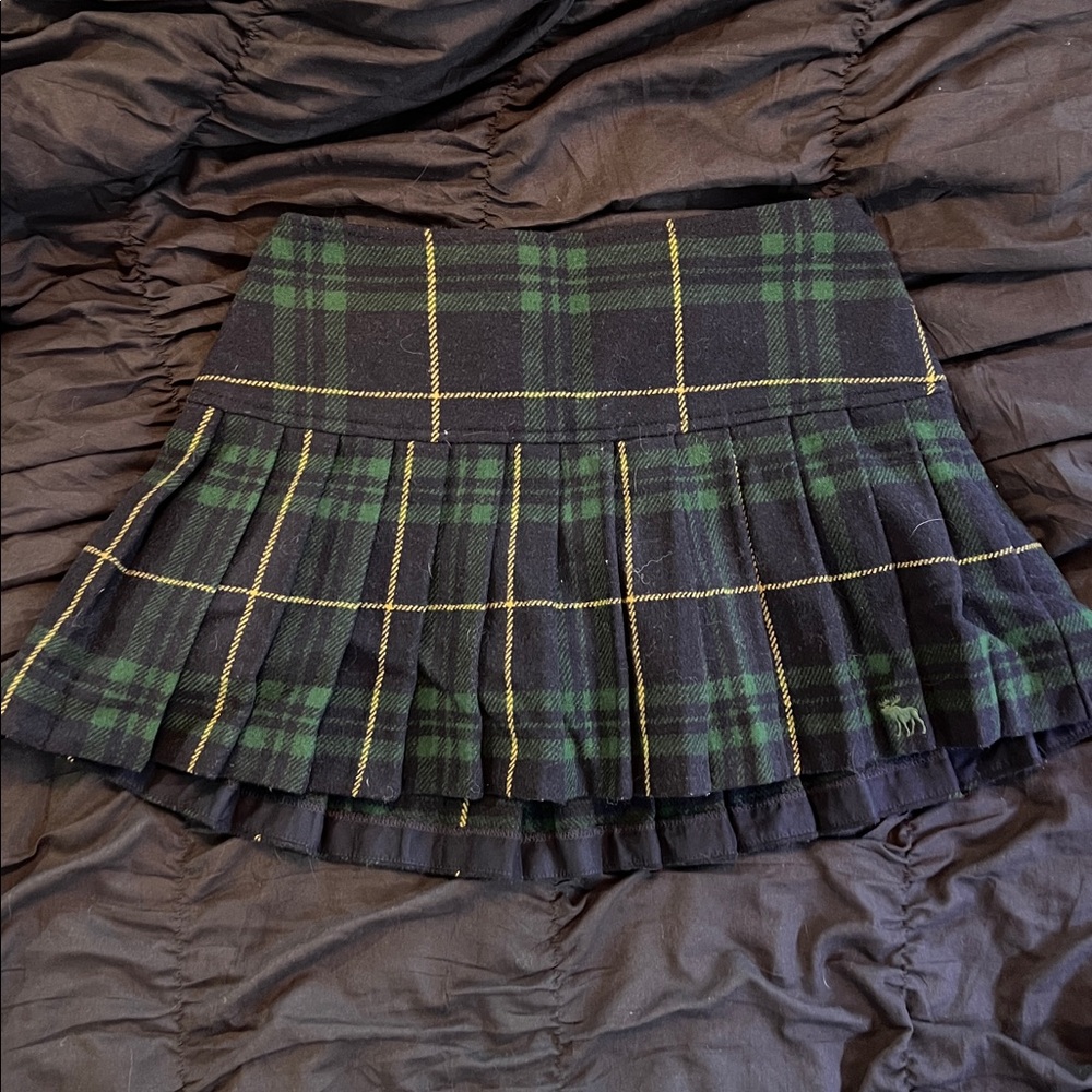 Abercrombie and Fitch pleated miniskirt
